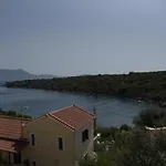 Elia Village 아파트 Katomerion