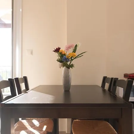 דירה Elia Village