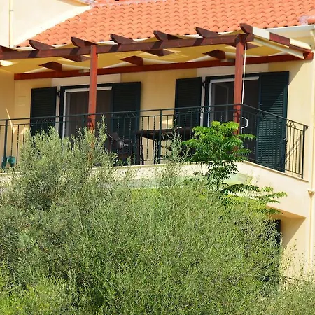 Elia Village דירה Katomerion