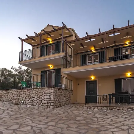 Апартаменты Elia Village
