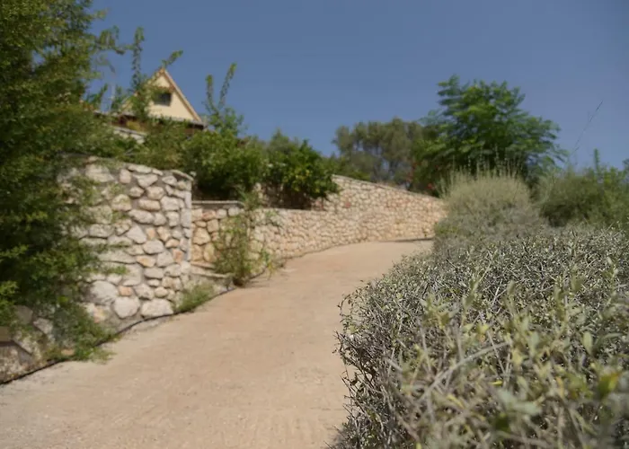 Elia Village *